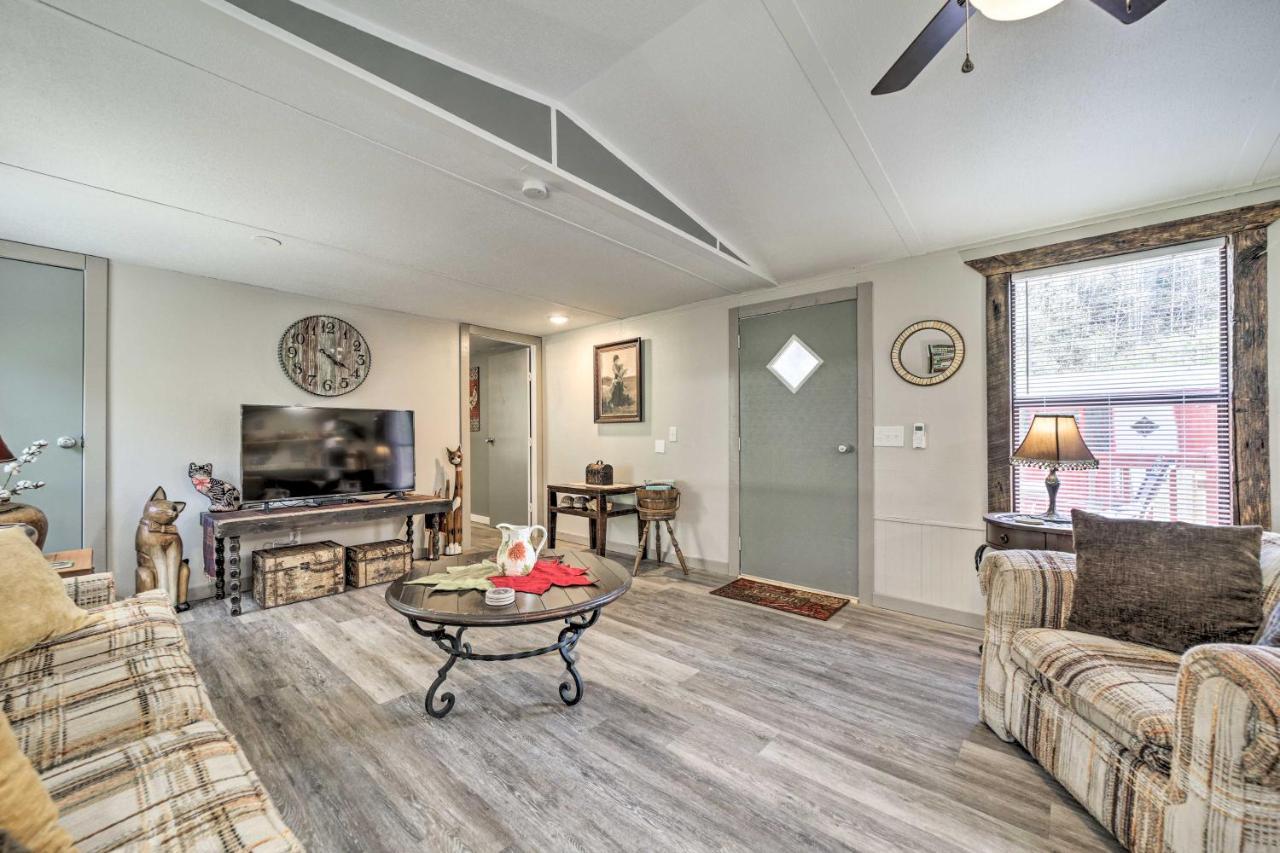 Smoky Mountain Vacation Rental With Hot Tub And Kayaks Whittier Kültér fotó