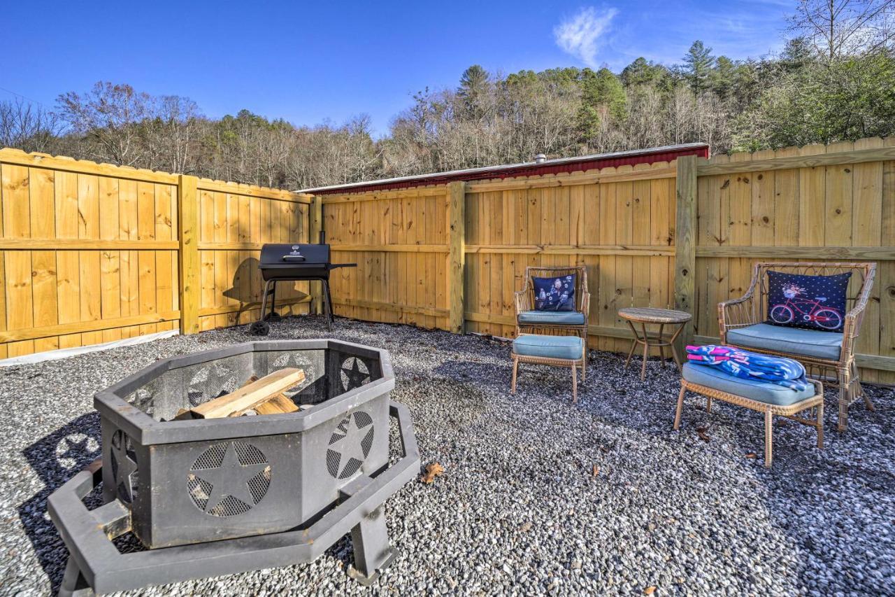 Smoky Mountain Vacation Rental With Hot Tub And Kayaks Whittier Kültér fotó