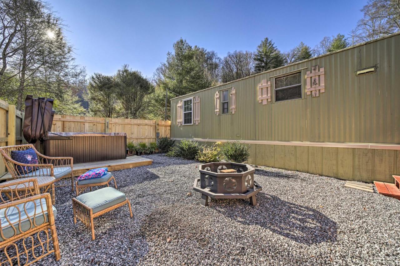 Smoky Mountain Vacation Rental With Hot Tub And Kayaks Whittier Kültér fotó