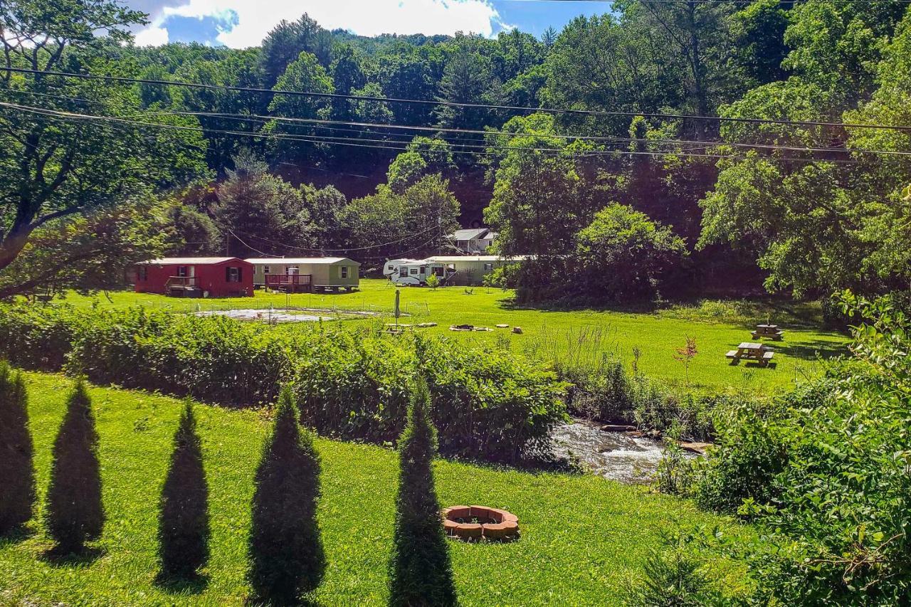 Smoky Mountain Vacation Rental With Hot Tub And Kayaks Whittier Kültér fotó